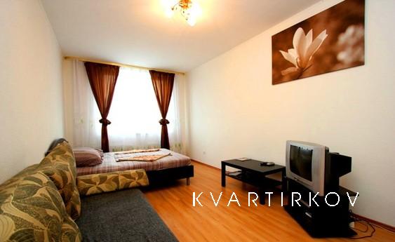 В новом доме , уютная однокомнатная  . Класса ЛЮКС  . Рядом 