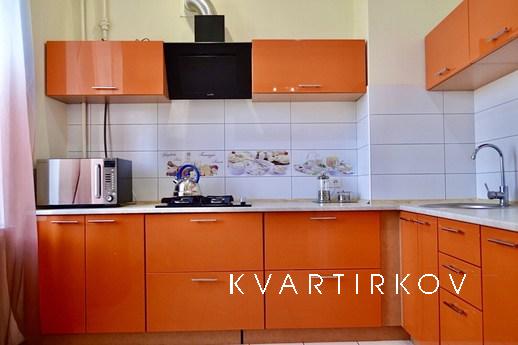 Bright 2 - on against the "Passage&, Dnipro (Dnipropetrovsk) - apartment by the day