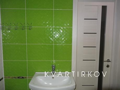 100 m from 'M' Obolon, New house, Kyiv - apartment by the day