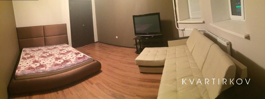 1k for rent in the area of Crystal Cryst, Tyumen - apartment by the day