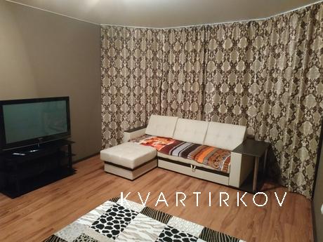 1k for rent in the area of Crystal Cryst, Tyumen - apartment by the day