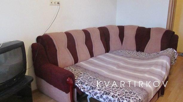 Сдается 2-х комнатная по ул. Самарцева 3, Тюмень - квартира посуточно