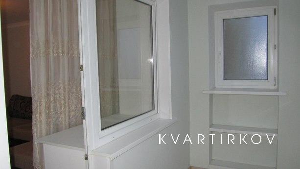 Сдается 2-х комнатная по ул. Самарцева 3, Тюмень - квартира посуточно