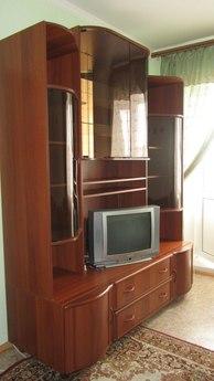 Сдается 2-х комнатная по ул. Чаплина 126, Тюмень - квартира посуточно