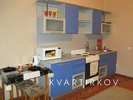 Сдается студия по  лет влксм 15/1, Тюмень - квартира посуточно