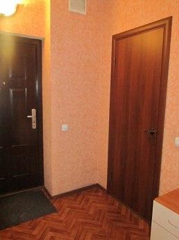 Сдается студия по  лет влксм 15/1, Тюмень - квартира посуточно