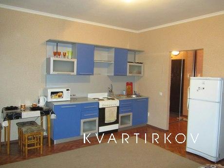 Сдается студия по  лет влксм 15/1, Тюмень - квартира посуточно