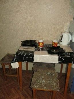 Сдается студия по  лет влксм 15/1, Тюмень - квартира посуточно