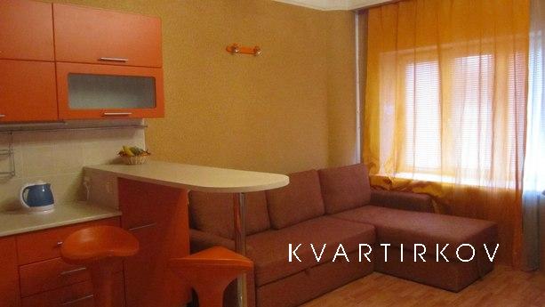 Шикарная студия в центре города, Тюмень - квартира посуточно