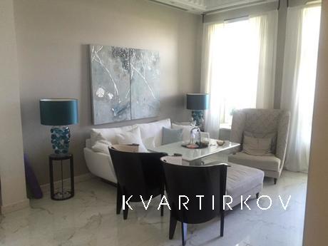 2-room apartment on Lenina 46, Sevastopol - apartment by the day