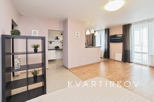 Элитная квартира студия у ЖД вокзала, Екатеринбург - квартира посуточно