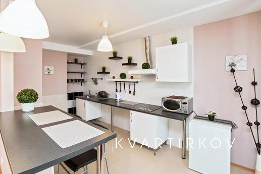 Элитная квартира студия у ЖД вокзала, Екатеринбург - квартира посуточно