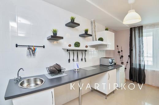 Элитная квартира студия у ЖД вокзала, Екатеринбург - квартира посуточно