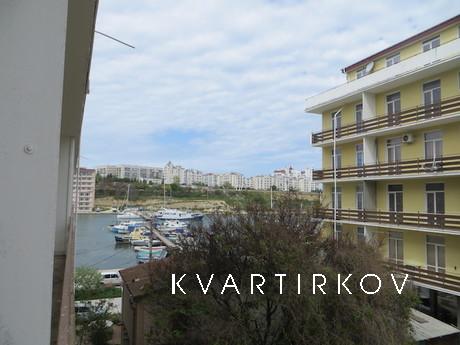 Daily 2-x room apartment by the sea 50 m, Sevastopol - apartment by the day