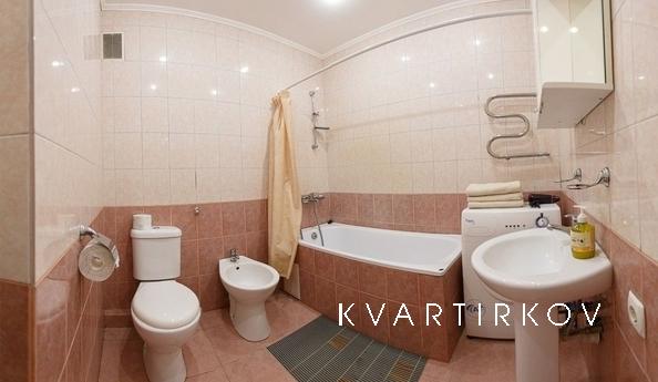 I am building a 2-room apartment in Bessarabts, Kyiv - apartment by the day