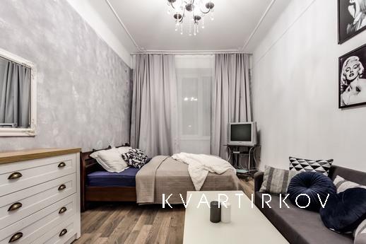 Apartment with designer renovation. Mozhe rozm_stitisya 8 os