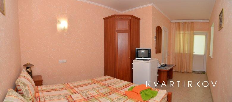 Olenevka Crimea for rent, Chornomorskoe - apartment by the day