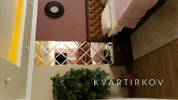 Apartment LUXURY DOWNTOWN, Kremenchuk - apartment by the day