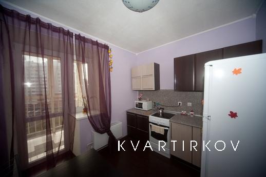 Отличная дизайнерская квартира в новом доме на пересечении у