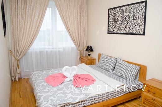 Комфортные апартаменты в центре  Ровно, Ровно - квартира посуточно