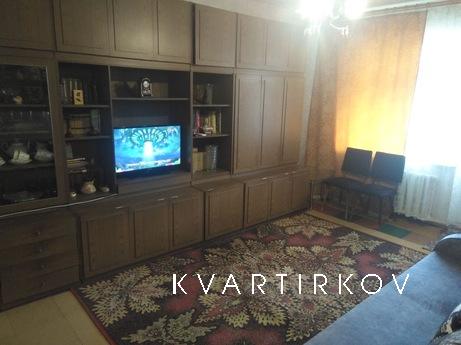 Rent a one-room apartment on Pobeda-4, Dnipro (Dnipropetrovsk) - apartment by the day