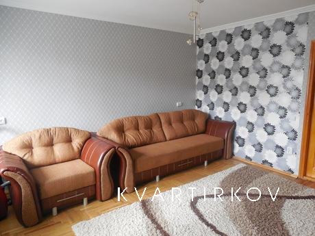 Двухкомнатная квартира по ул.Мазепы, 4,  на 2м  этаже 9ти эт