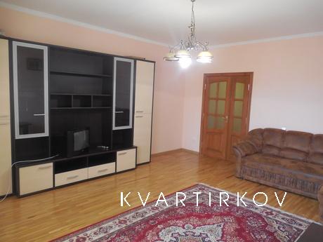 Трехкомнатная квартира на третьем этаже девятиэтажного дома 