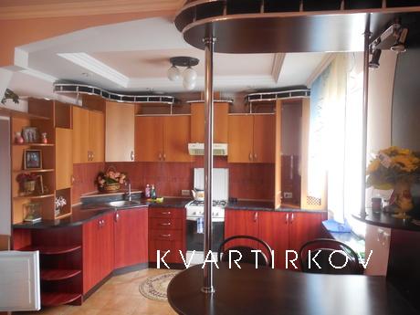 One bedroom apartment near the village., Truskavets - apartment by the day