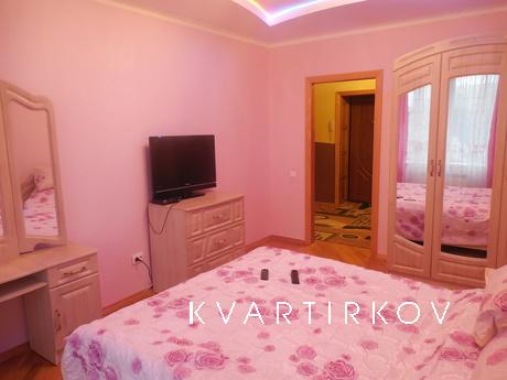 One bedroom luxury apartment in the cent, Truskavets - apartment by the day