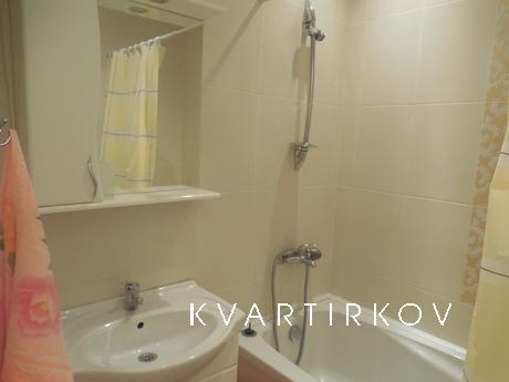 Двокімнатна елітна квартира в центрі, Трускавець - квартира подобово