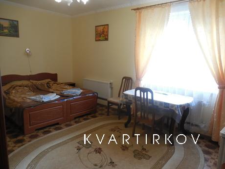 Номери в котеджі, Трускавець - квартира подобово
