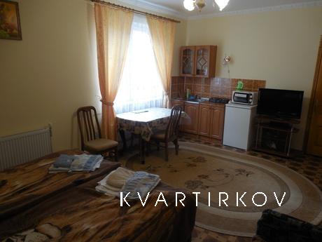 Номери в котеджі, Трускавець - квартира подобово
