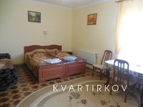 Номери в котеджі, Трускавець - квартира подобово