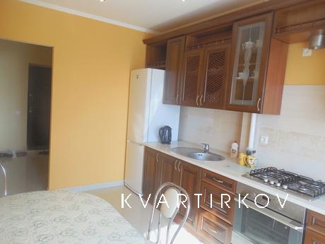 Luxurious apartment on Krushelnitskoy, Truskavets - apartment by the day