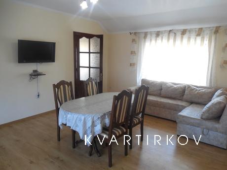 Трикімнатна квартира в центрі, Трускавець - квартира подобово