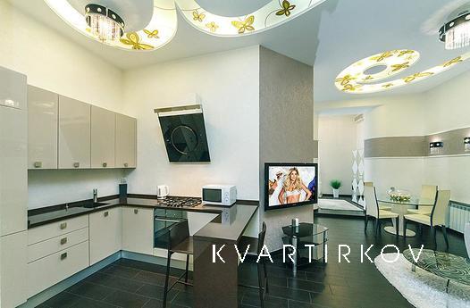 LUX 2 rooms Gorodetsky 11b center, Kyiv - apartment by the day