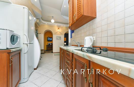 LUX Apartment Lysenko 8 m. Golden Gate, Kyiv - apartment by the day