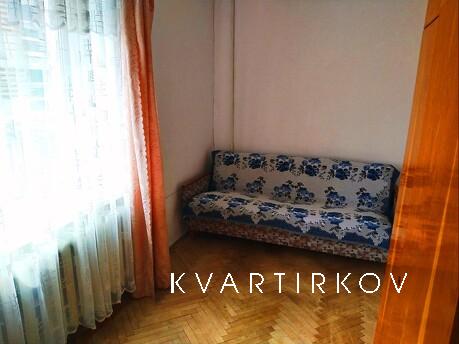 2 km apartment Volodymyr Veliky str., Lviv - apartment by the day