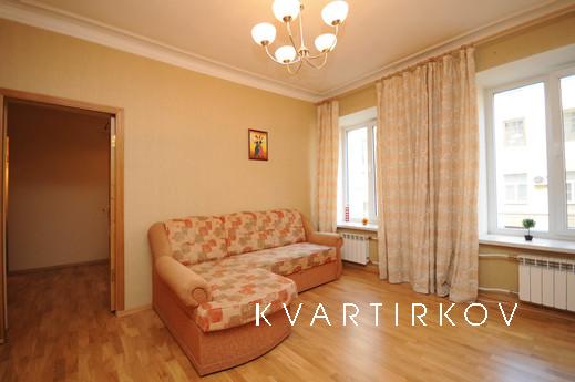 Apartment for rent with parking, Saint Petersburg - apartment by the day