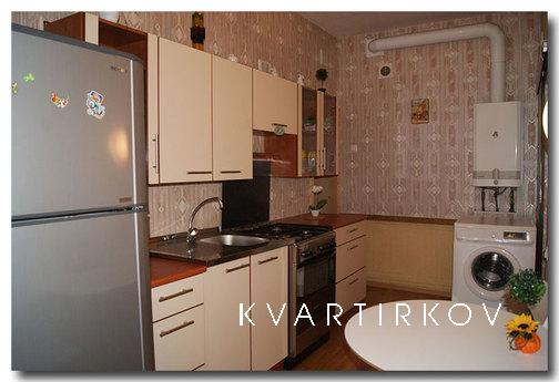 Apartment for rent with parking, Saint Petersburg - apartment by the day