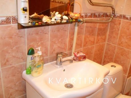 Large flat, from station 10 min walk, Saransk - apartment by the day