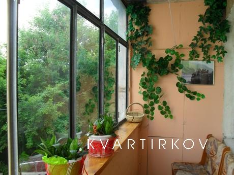 Large flat, from station 10 min walk, Saransk - apartment by the day