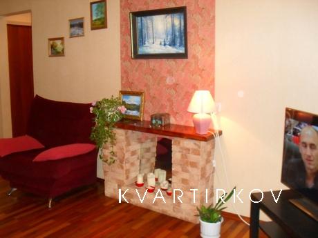 Large flat, from station 10 min walk, Saransk - apartment by the day