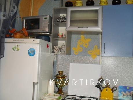 Large flat, from station 10 min walk, Saransk - apartment by the day