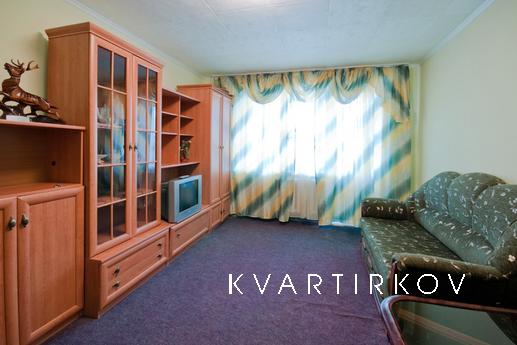 Двухкомнатная квартира в центре города, Миасс - квартира посуточно