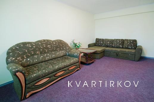 Двухкомнатная квартира в центре города, Миасс - квартира посуточно