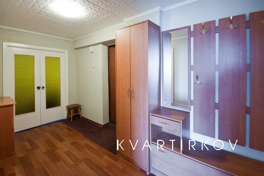 Двухкомнатная квартира в центре города, Миасс - квартира посуточно