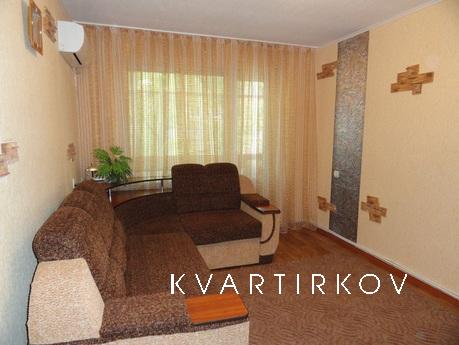 APARTMENT FOR Shevchenko 186 Daily 2-bedroom apartment in th