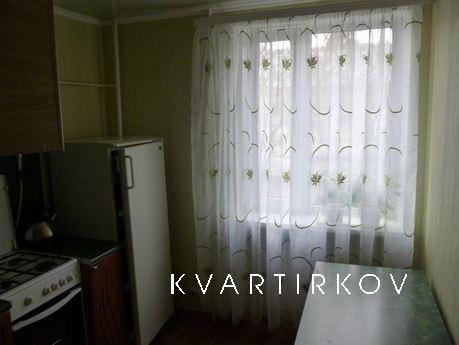 Сдам свою 2-х комнатную у моря, Севастополь - квартира посуточно