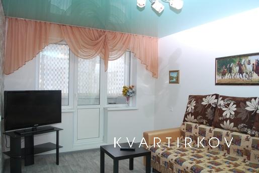 Уютная белоснежная квартира с новым ремонтом находится в спо